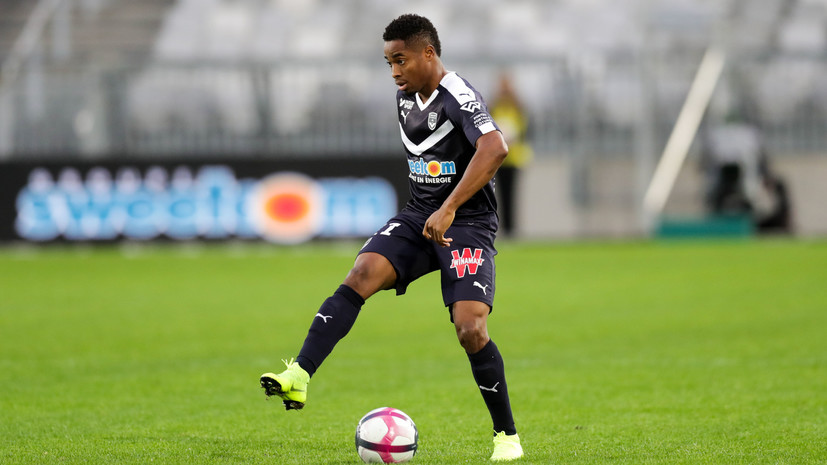 Источник: Камано прилетел в Москву для подписания контракта с «Локомотивом»