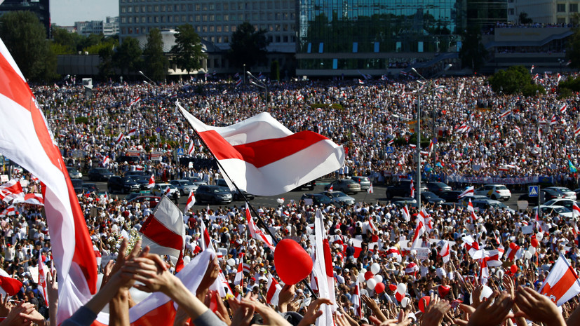 Польша отвергла обвинения в руководстве протестами в Белоруссии