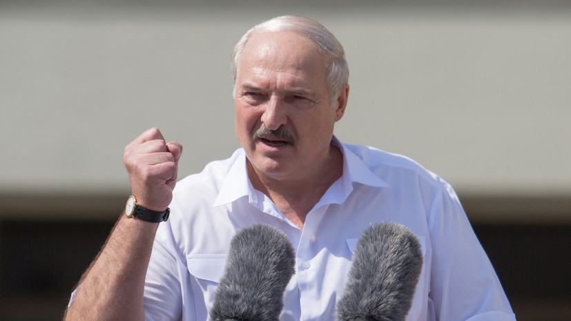 Лукашенко заявил, что оппозиция нацелена на «запрет русского языка»