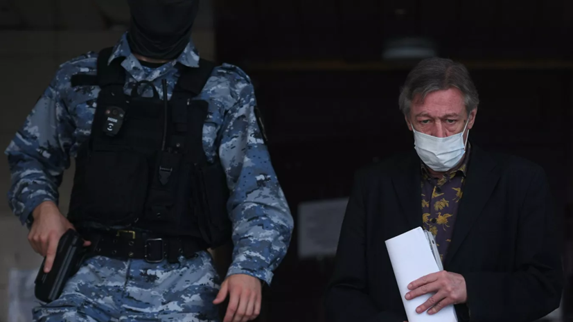 Процесс по делу Ефремова прервали из-за объявленной в суде эвакуации