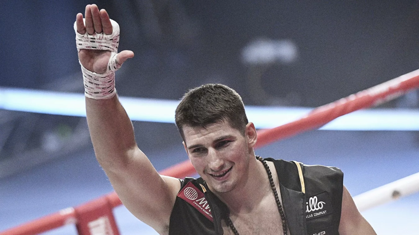 Боксёр Файфер критически высказался о своём ближайшем сопернике Папине