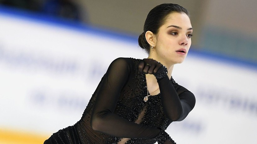 Медведева ответила, готова ли она совершить прыжок с парашютом