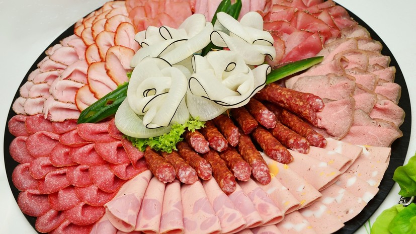 Диетолог рассказала, какую колбасу можно считать наименее вредной