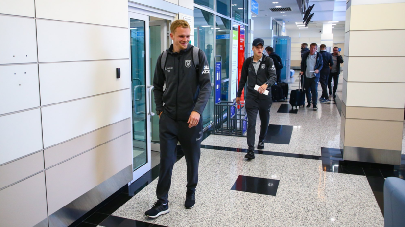 Футболисты «Рубина» добирались до отеля в Москве на такси