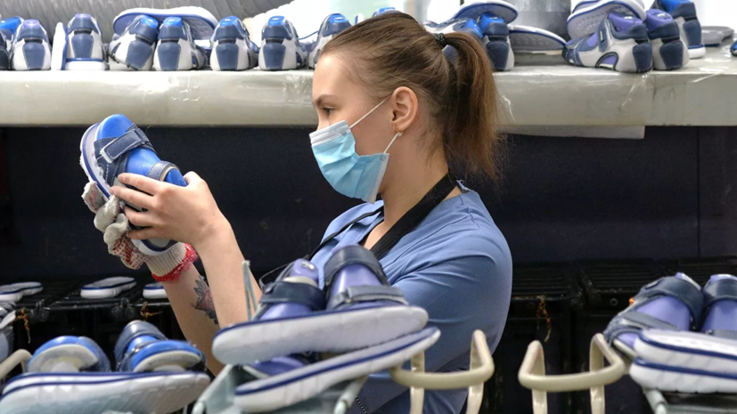 В Роскачестве рассказали о проверке детской обуви