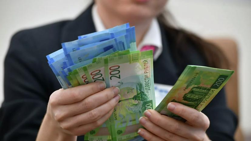 В Санкт-Петербурге рассказали о выплатах соцработникам