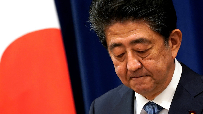 Абэ выразил сожаление в связи со своей отставкой