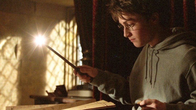 Заслуженный учитель прокомментировала идею ввести книги о Гарри Поттере в школьную программу