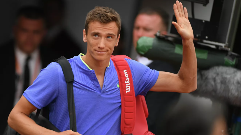 Кузнецов одержал победу над Куэрри и вышел во второй круг US Open