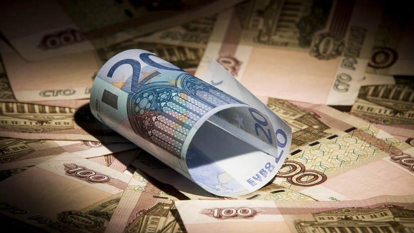 Рубль растёт к евро