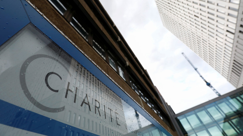 СК направил для проверки заявление о покушении на Алексея Навального