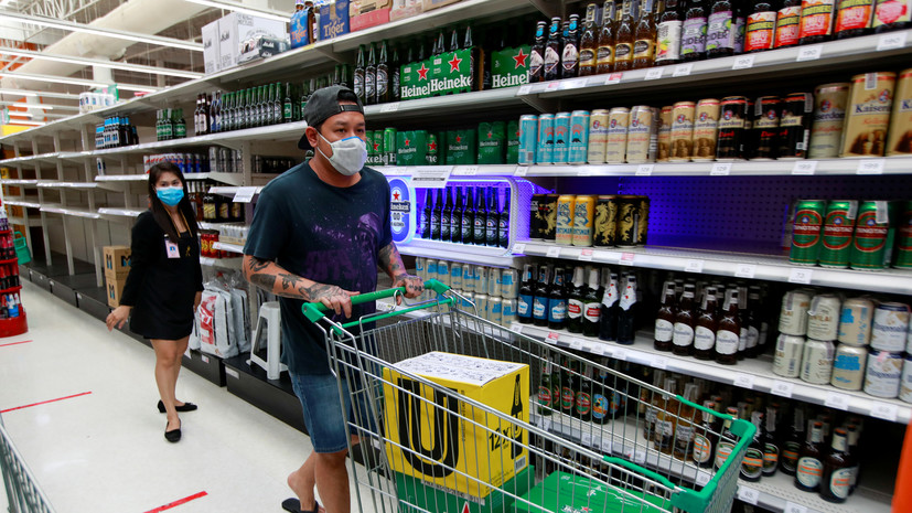 В Госдуме оценили идею повысить минимальный возраст продажи алкоголя