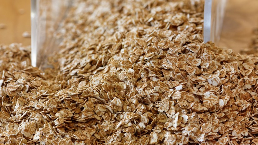 Диетолог оценила пользу овсянки