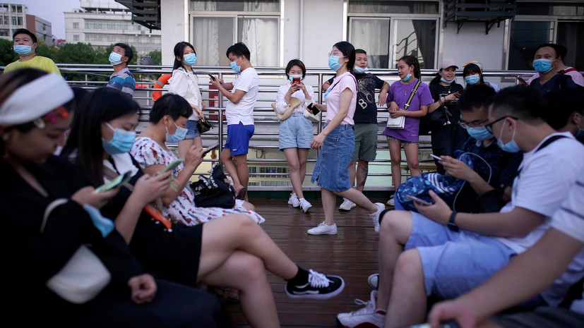 В Китае за сутки выявили 37 новых носителей коронавируса