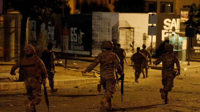 Трое военных Ливана погибли при столкновении с террористами