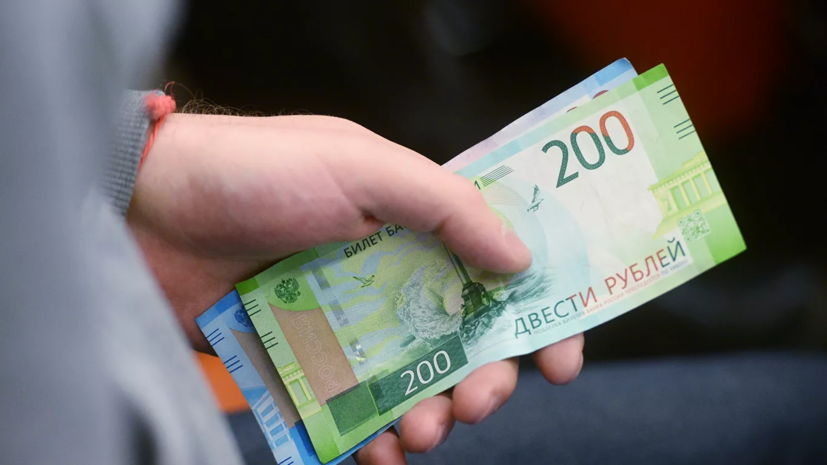 Эксперт оценил перспективы введения почасового МРОТ