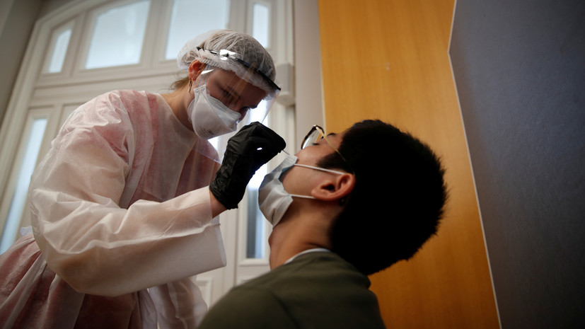 Во Франции за сутки выявлено более 10 тысяч случаев коронавируса