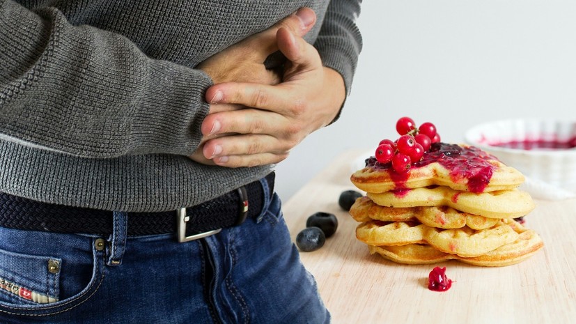 Диетолог рассказала, как не переедать по ночам