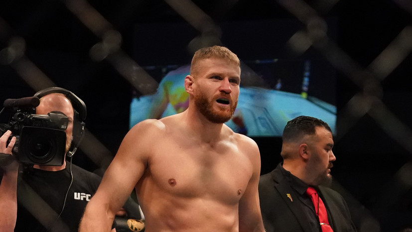 Блахович нокаутировал Рейеса и стал новым чемпионом UFC в полутяжёлом весе