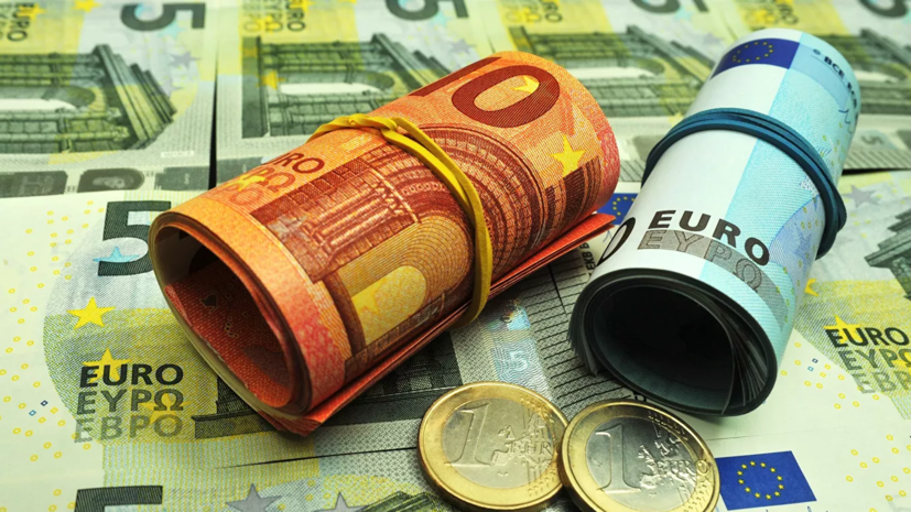 Курс евро превысил 93 рубля