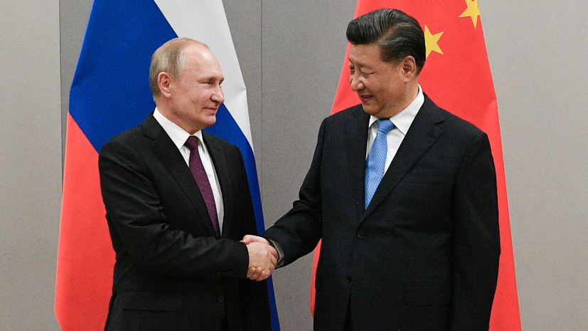 Путин поздравил Си Цзиньпина с 71-й годовщиной образования КНР