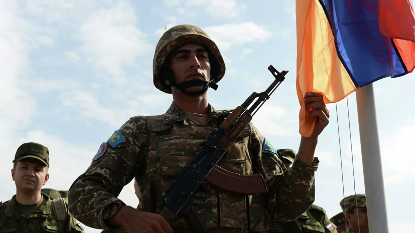 Воинские соединения Армении приведены в полную боеготовность