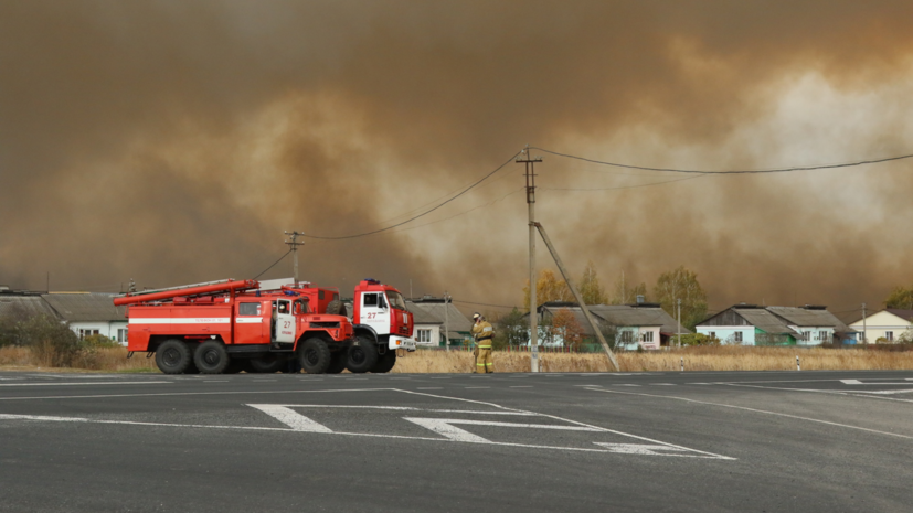 Пожарный поезд прибыл к месту пожара на арсенале в Рязанской области