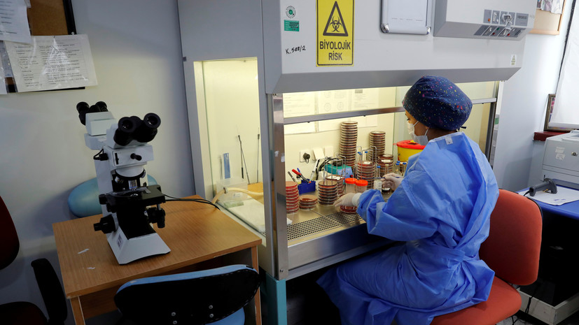 Число случаев коронавируса в Турции превысило 330 тысяч