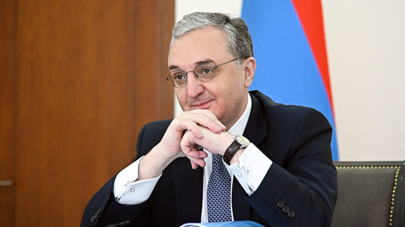 Посол Армении анонсировал визит главы МИД республики в Москву