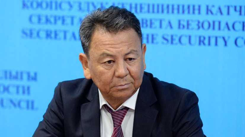 В Киргизии и. о. секретаря Совбеза выпроводили из здания ГКНБ