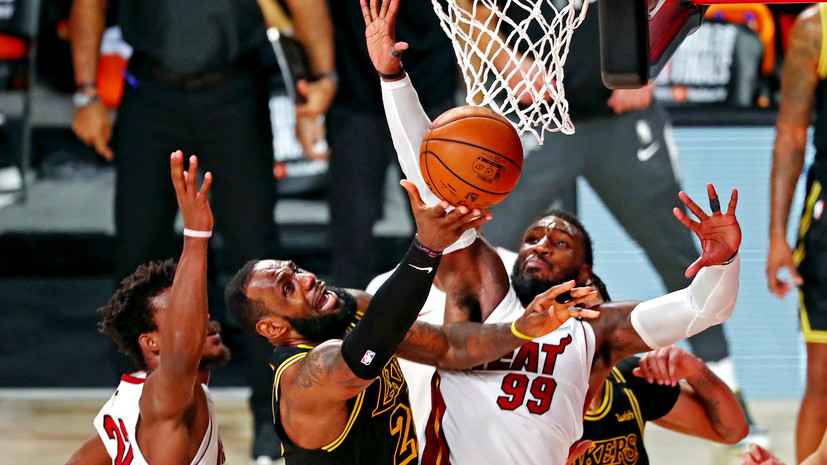 «Майами» сократил отставание в финальной серии НБА с «Лейкерс», Батлер оформил трипл-дабл