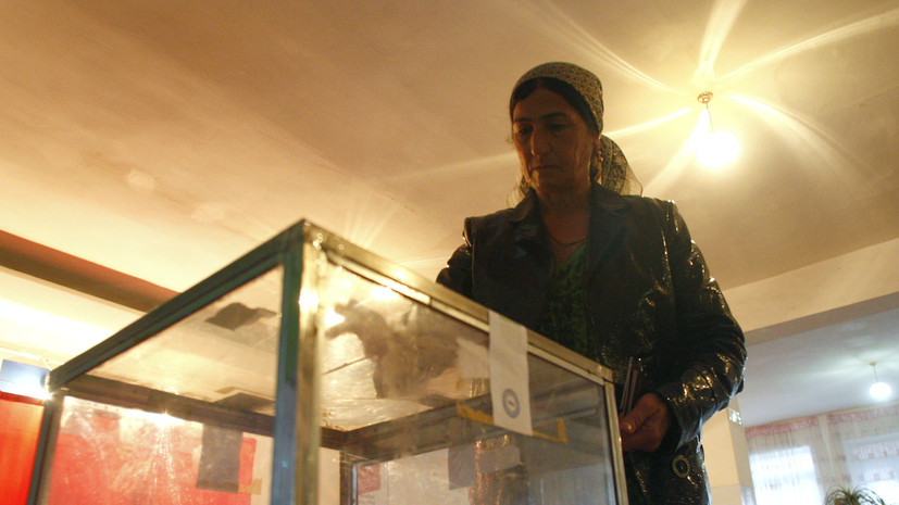 Явка на выборы президента Таджикистана за шесть часов составила 46%