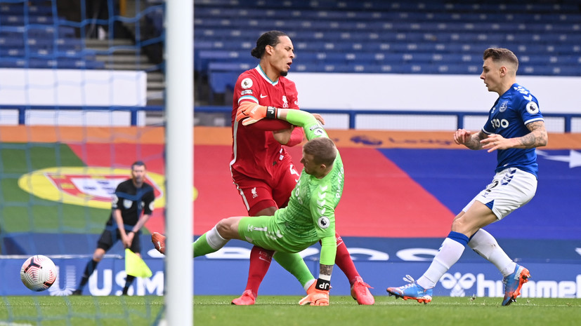 Пикфорд избежал наказания за столкновение, приведшее к травме ван Дейка