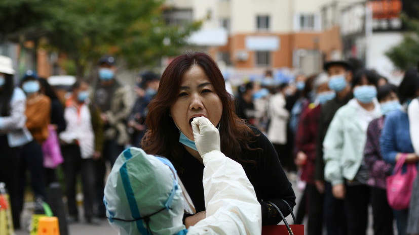 В Китае за сутки выявили 43 заболевших коронавирусной инфекцией