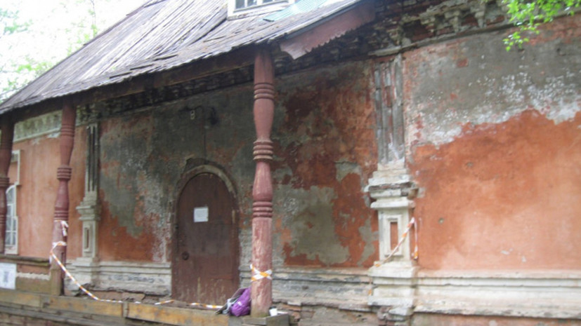 Прокуратура Кирова провела проверку по факту аварийного состояния здания XVIII века