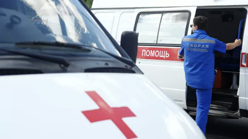 В Кирове госпитализированы три человека после ДТП со скорой