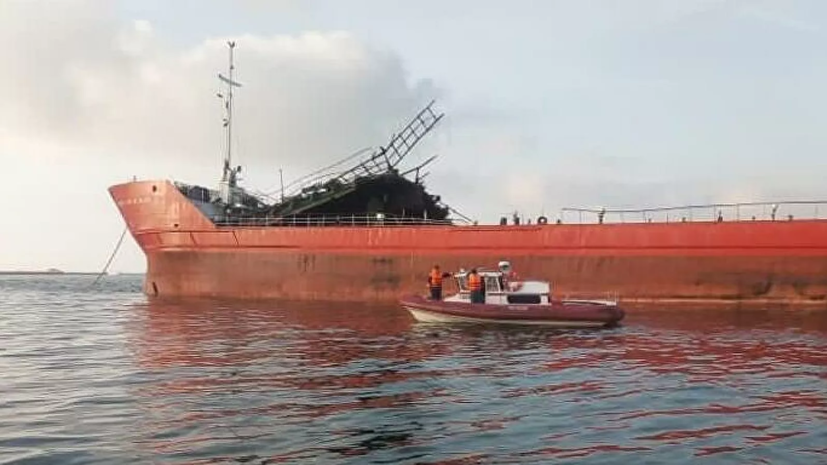 Росморречфлот рассказал о состоянии повреждённого взрывом танкера