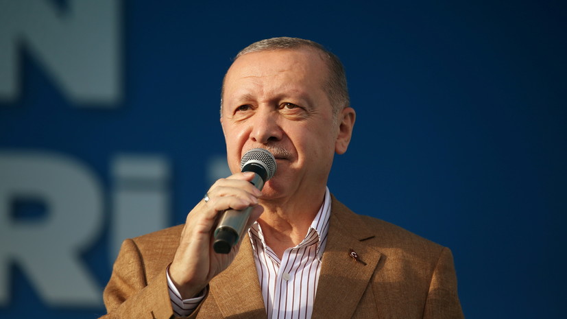 Эрдоган призвал народ Турции бойкотировать французские товары