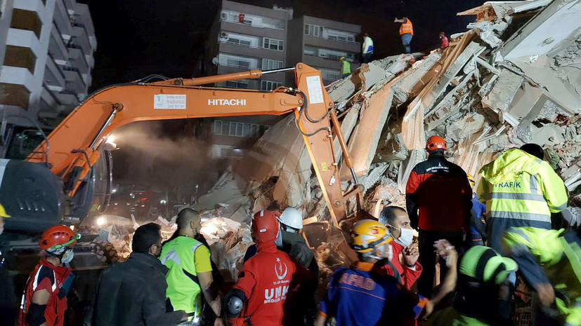 «Используем все возможности для спасательных операций»: что известно о последствиях землетрясения в Турции