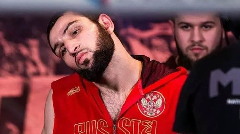 СМИ: Боксёр Пашалиев попал в больницу после нокаута на турнире в Москве