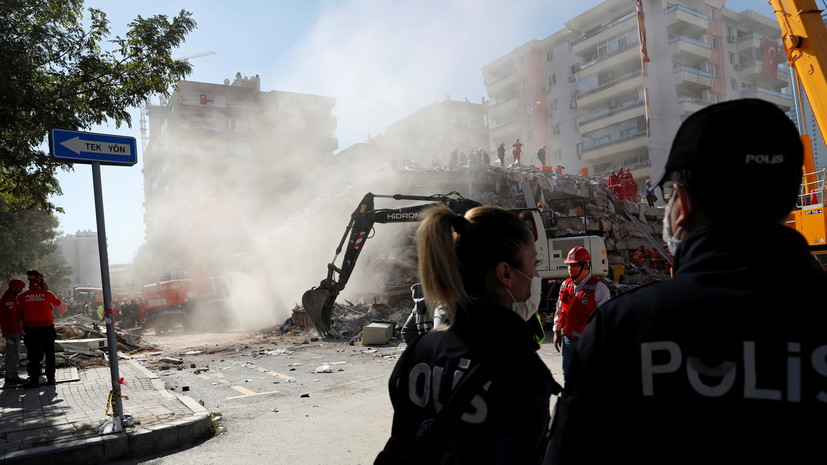 Число пострадавших при землетрясении в Турции возросло до 883