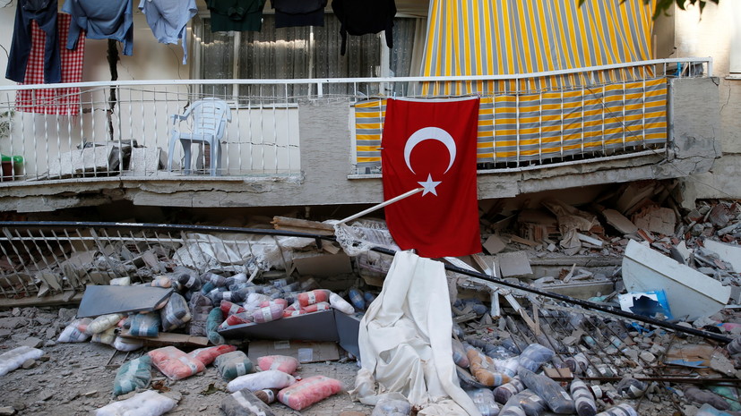 Число погибших в результате землетрясения в Измире увеличилось до 35