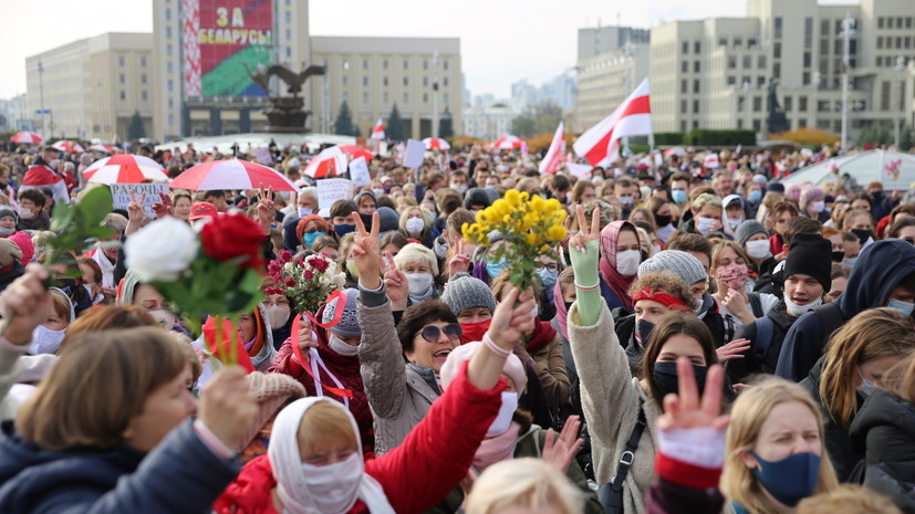 Власть без портфеля: почему белорусская оппозиция заявила о возможном создании альтернативного правительства за рубежом