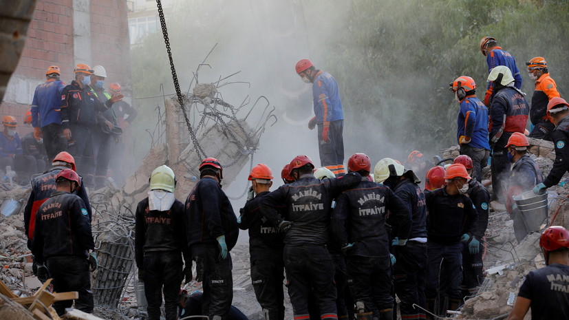 Число жертв землетрясения в Турции достигло 95