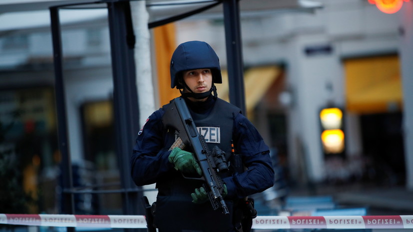Глава МВД Австрии заявил о 22 пострадавших при теракте в Вене