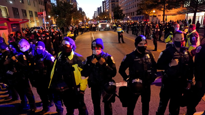 В Вашингтоне произошла потасовка между активистами и полицией