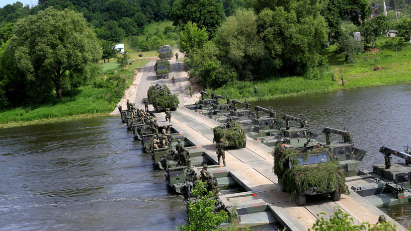 «Стремление усилить напряжённость»: как НАТО наращивает активность у российских границ
