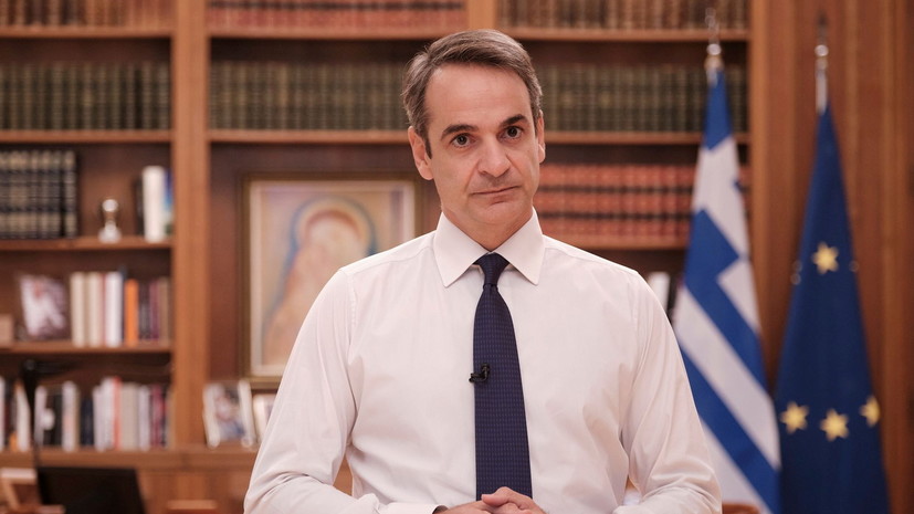 Премьер Греции объявил о введении всеобщего карантина