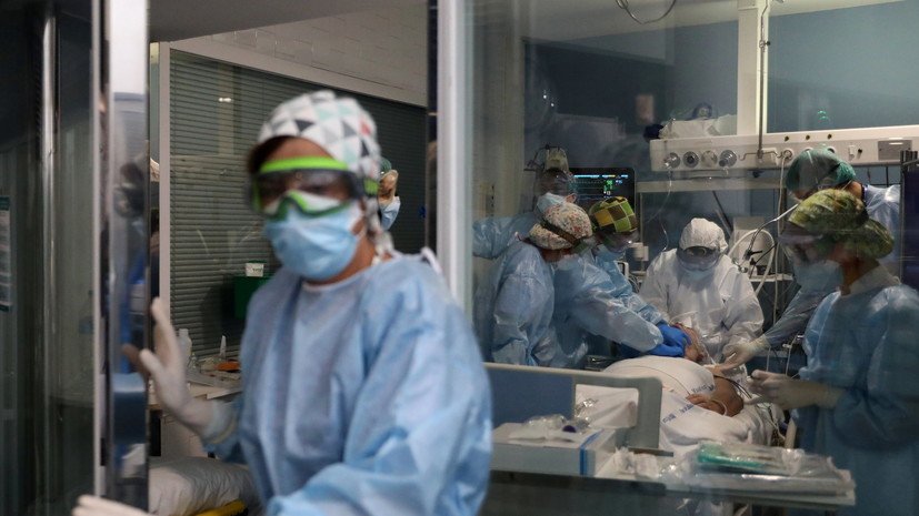 Число случаев заболевания коронавирусом в Испании превысило 1,3 млн