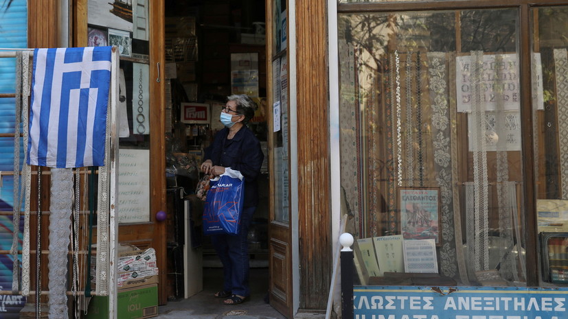 В Греции за сутки выявили 2448 новых случаев коронавируса